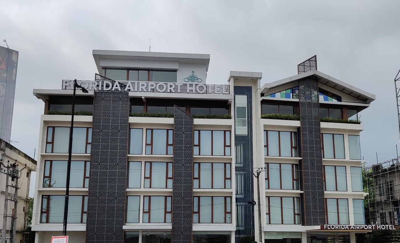 Florida Airport Hotel Kochi Недумбасери Екстериор снимка