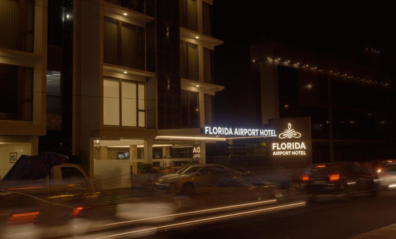 Florida Airport Hotel Kochi Недумбасери Екстериор снимка